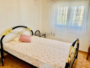 Habitación - casa en calle benferri