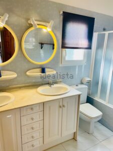 Baño - casa en calle benferri