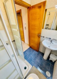 Baño en Ático en Extrada Xeral